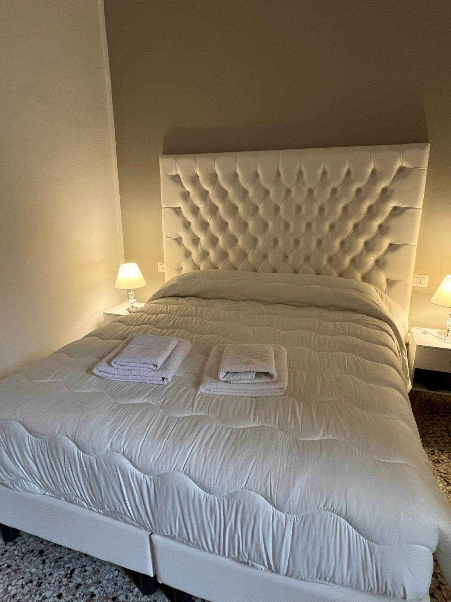 Luxury Room Anelli Center Of Roma Exterior foto